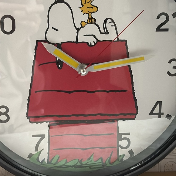 Peanuts: Snoopy wall clock - Picture 3 of 4